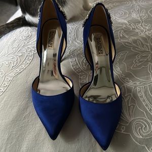 Badgley Mischka blue jeweled heels